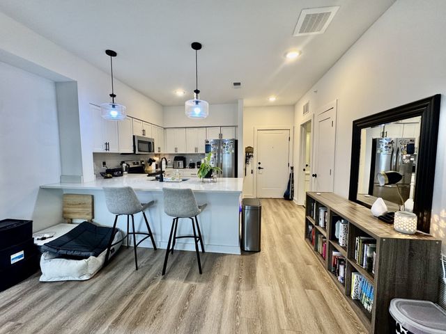 1540 Lebanon Pike Unit 402, Nashville, TN 37210