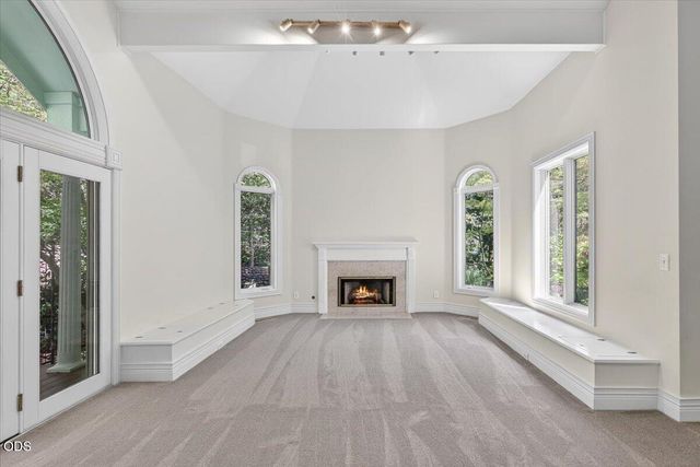 255 Scenic Drive, Ashland, OR 97520