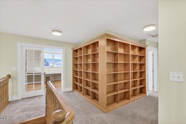 255 Scenic Drive, Ashland, OR 97520