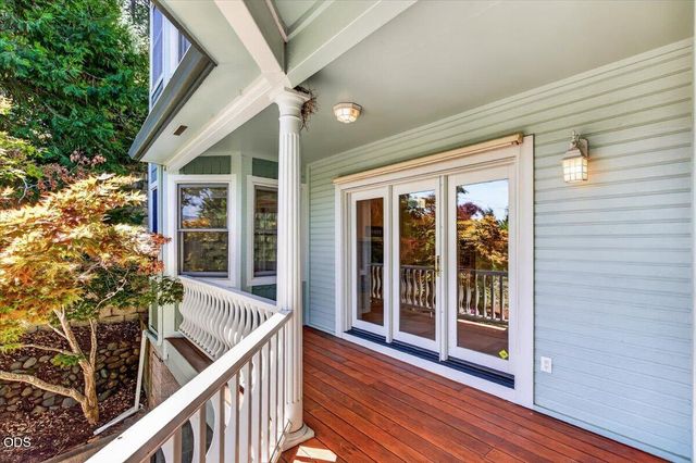 255 Scenic Drive, Ashland, OR 97520