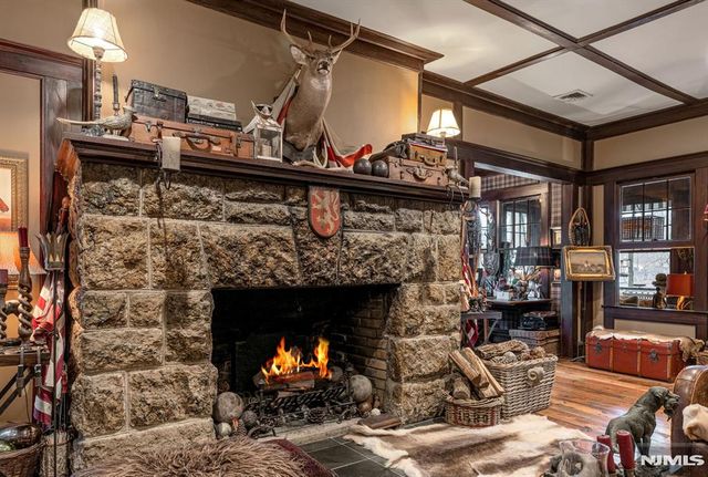 26 Short Road, Bloomingdale, NJ 07420