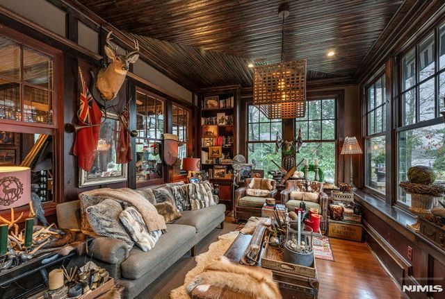 26 Short Road, Bloomingdale, NJ 07420