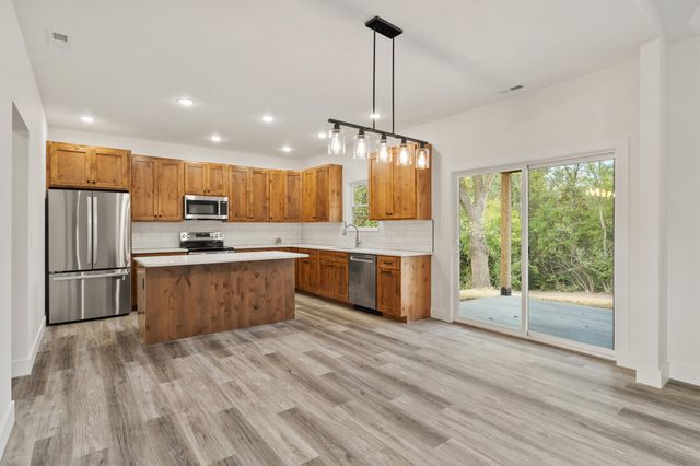 341 E SEXTON ST, Harrisburg, MO 65256