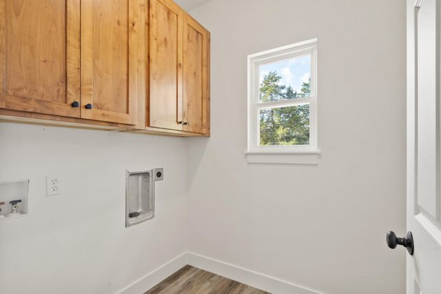 341 E SEXTON ST, Harrisburg, MO 65256