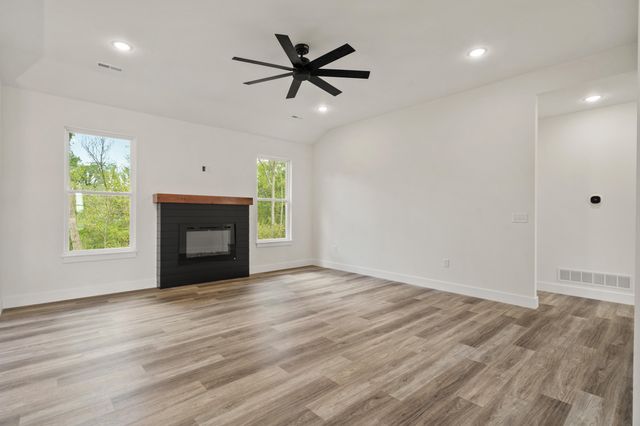 341 E SEXTON ST, Harrisburg, MO 65256