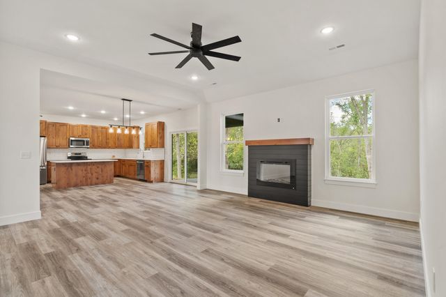 341 E SEXTON ST, Harrisburg, MO 65256