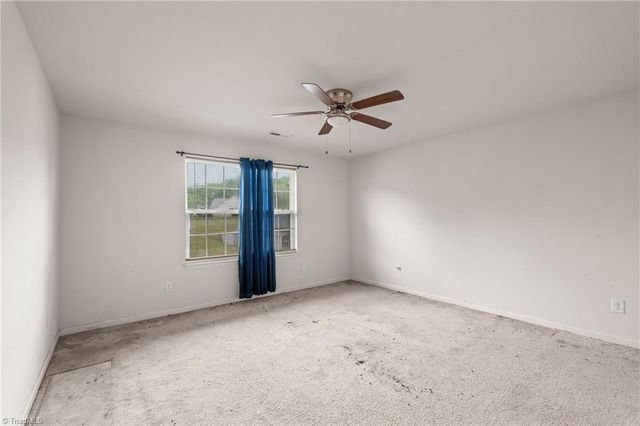 1101 Caden Village Circle, Lexington, NC 27295