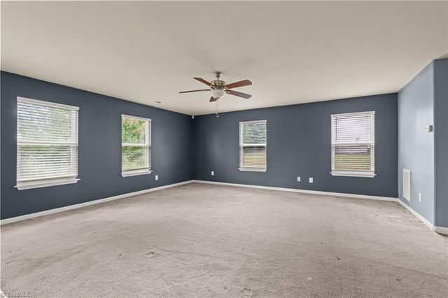 1101 Caden Village Circle, Lexington, NC 27295