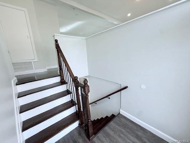 8 Alpine Street, Port Jefferson Station, NY 11776