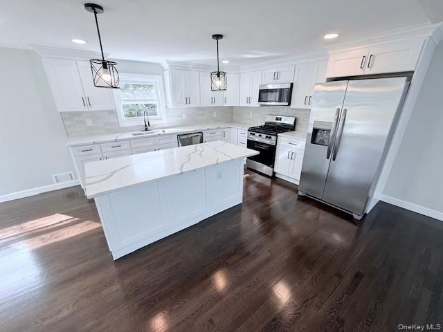 8 Alpine Street, Port Jefferson Station, NY 11776