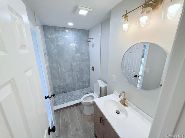 8 Alpine Street, Port Jefferson Station, NY 11776