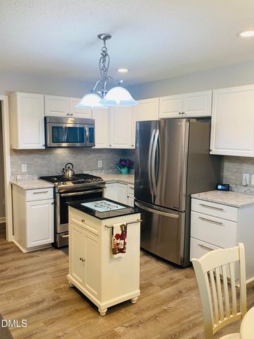 282 Vuncannon Drive, Fuquay Varina, NC 27526