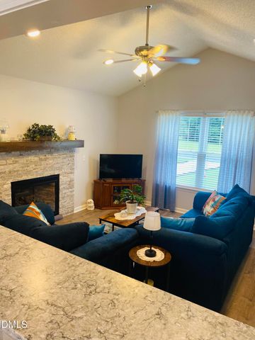 282 Vuncannon Drive, Fuquay Varina, NC 27526