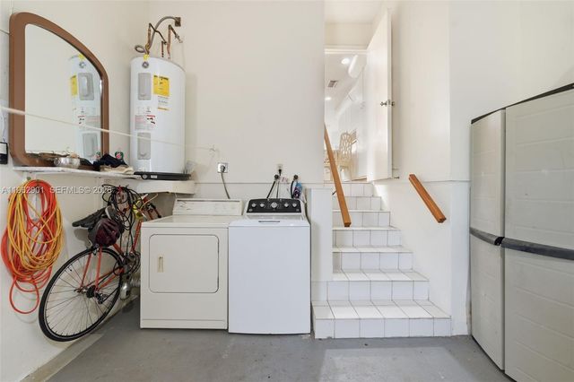 9208 Emerson Ave, Surfside, FL 33154