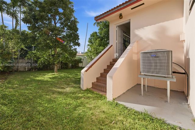 9208 Emerson Ave, Surfside, FL 33154