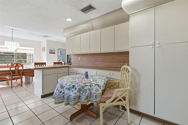 9208 Emerson Ave, Surfside, FL 33154