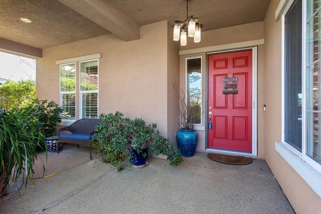 101 Lasso Lake Ct, Lincoln, CA 95648