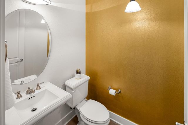 101 Lasso Lake Ct, Lincoln, CA 95648