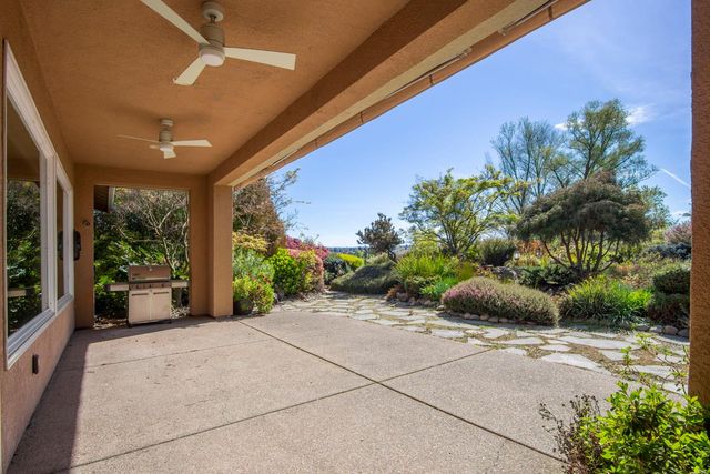 101 Lasso Lake Ct, Lincoln, CA 95648