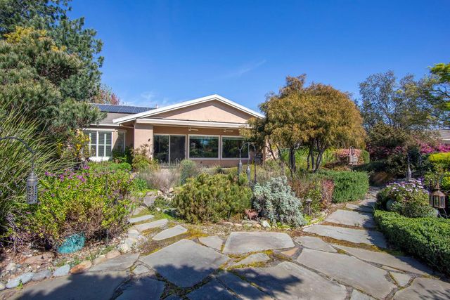 101 Lasso Lake Ct, Lincoln, CA 95648