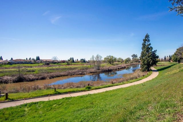 101 Lasso Lake Ct, Lincoln, CA 95648