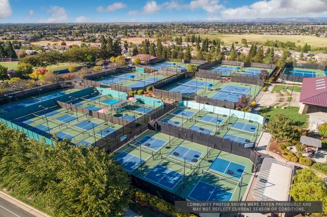 101 Lasso Lake Ct, Lincoln, CA 95648