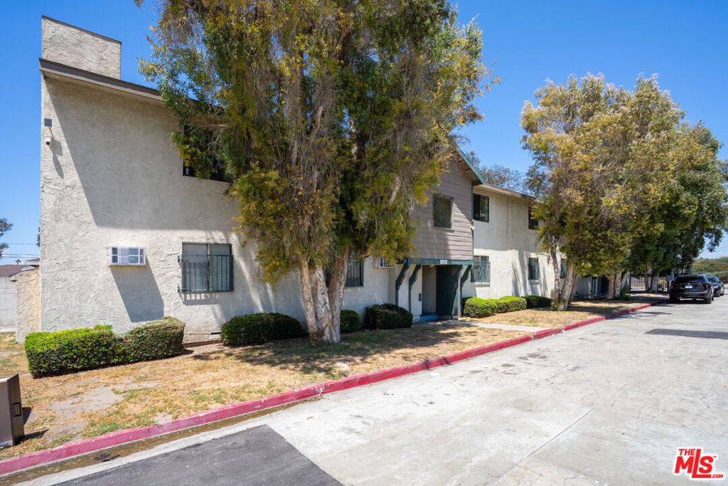 Image 1 of property listing at 10965 Wright Road, Lynwood, CA 90262