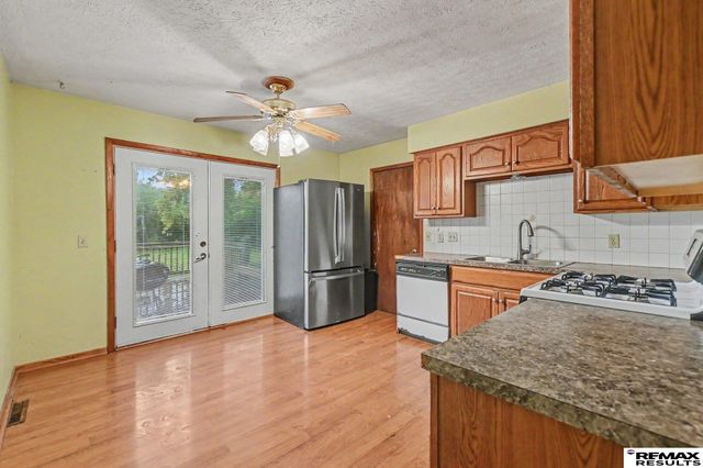 9709 Ellison Avenue, Omaha, NE 68134
