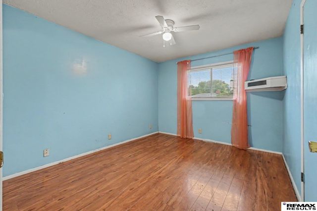 9709 Ellison Avenue, Omaha, NE 68134