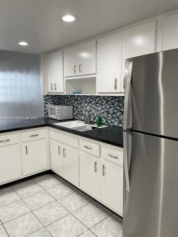 1351 NE Miami Gardens Dr 911E, Miami, FL 33179