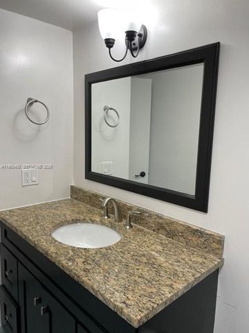 1351 NE Miami Gardens Dr 911E, Miami, FL 33179