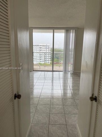 1351 NE Miami Gardens Dr 911E, Miami, FL 33179