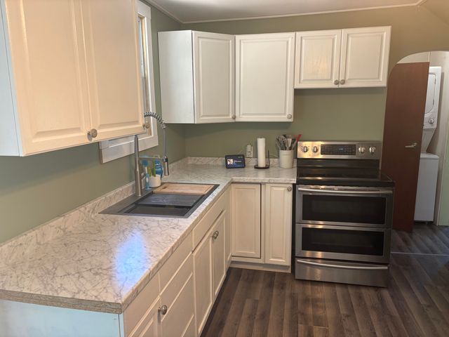 575 S Wolf Lake Road, Muskegon, MI 49442