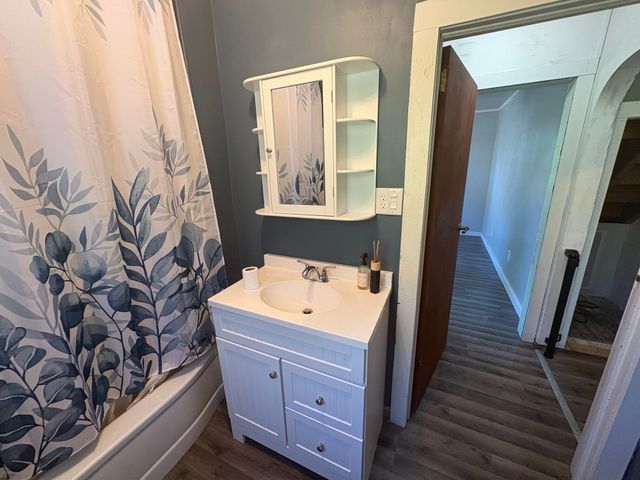 575 S Wolf Lake Road, Muskegon, MI 49442
