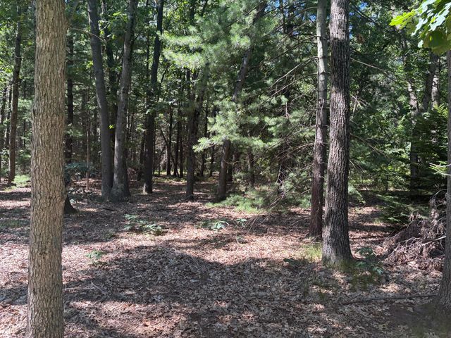 575 S Wolf Lake Road, Muskegon, MI 49442