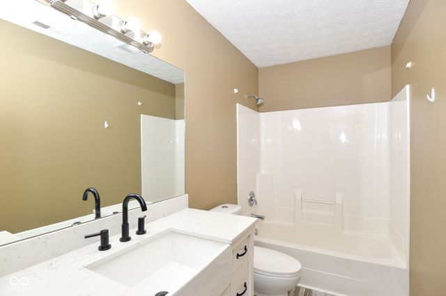 3862 Chelsea Terrace, Greenwood, IN 46143