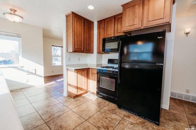 2928 FOWLER AVE, Ogden, UT 84403