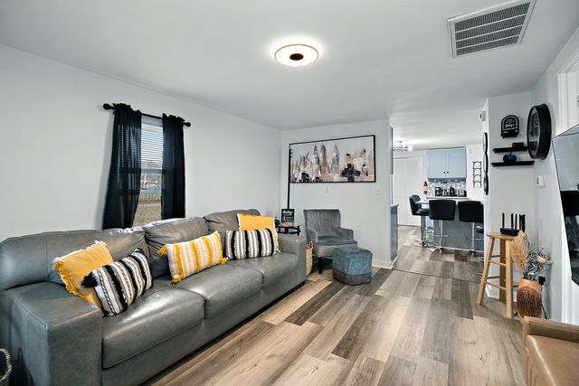 838 N Rosewood Avenue, Kankakee, IL 60901