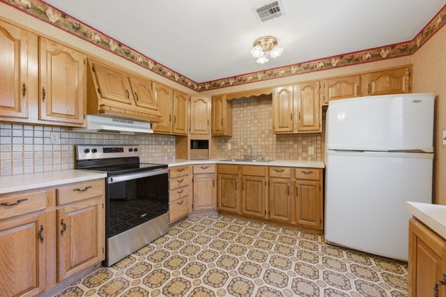 743 N Bebe St., Wichita, KS 67212