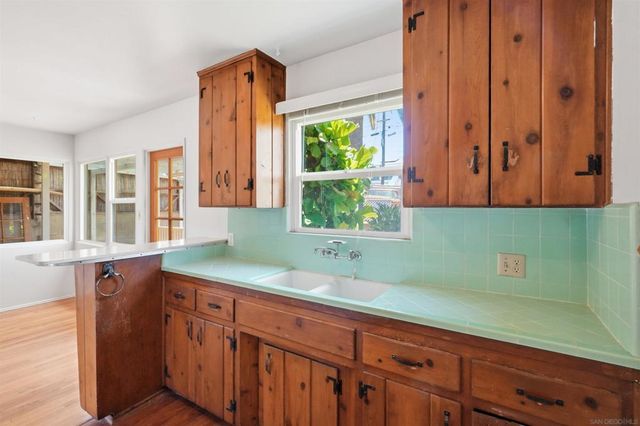 1511 Lieta St, San Diego, CA 92110