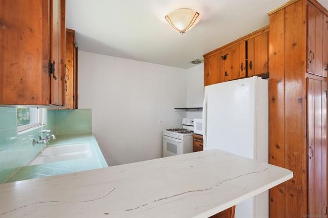 1511 Lieta St, San Diego, CA 92110