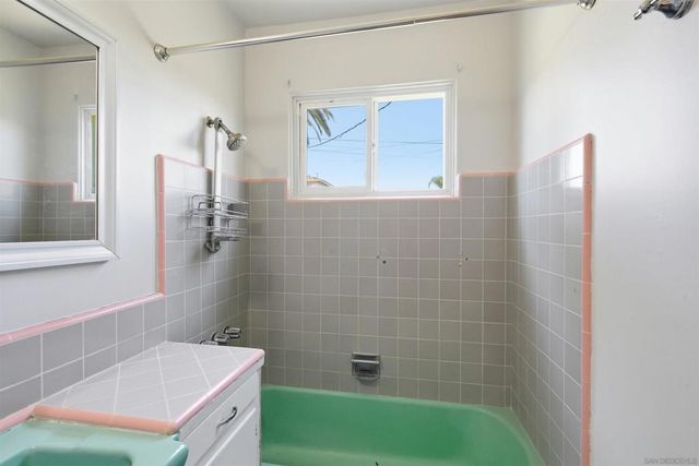 1511 Lieta St, San Diego, CA 92110
