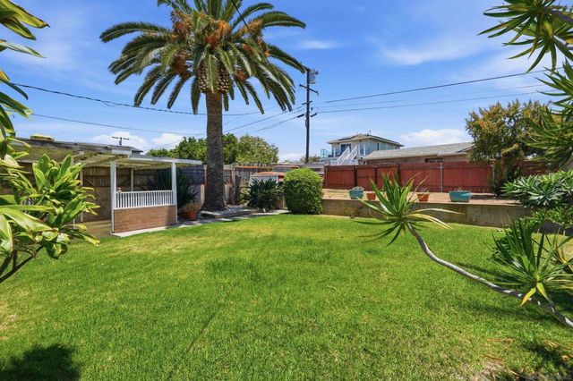 1511 Lieta St, San Diego, CA 92110