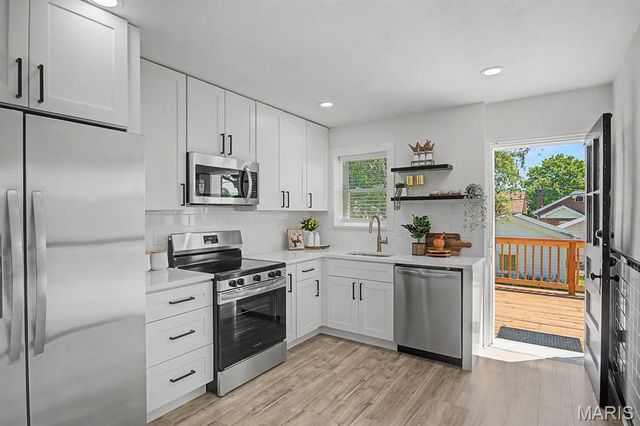 6134 Adkins Avenue, St Louis, MO 63116