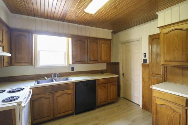 916 9Th St Street, Lake Charles, LA 70601