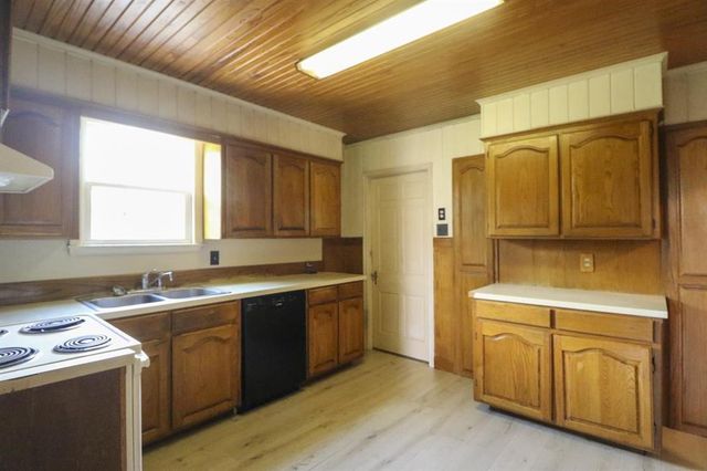 916 9Th St Street, Lake Charles, LA 70601