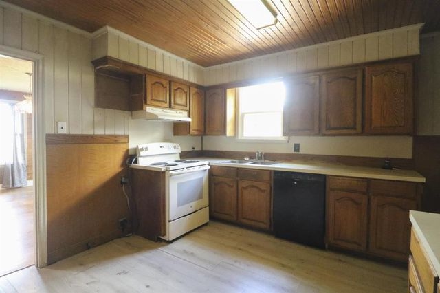 916 9Th St Street, Lake Charles, LA 70601