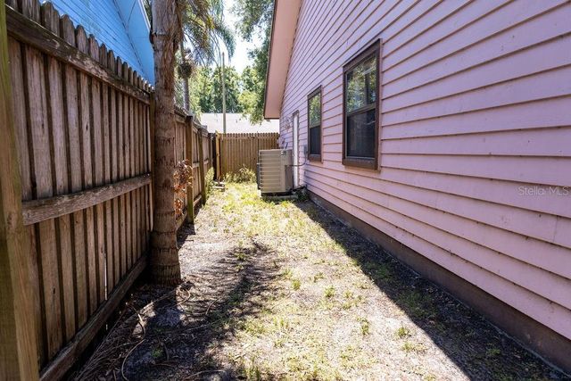 1707 WHISPERING DRIVE E, Largo, FL 33771