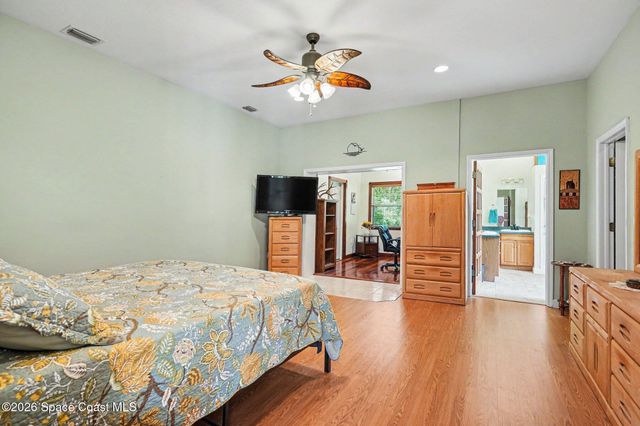 3525 Hield Road, Melbourne, FL 32904