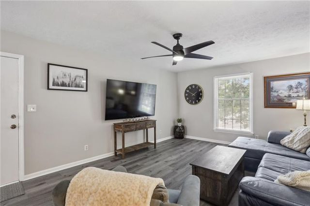 6700 Roswell Road 32C, Sandy Springs, GA 30328